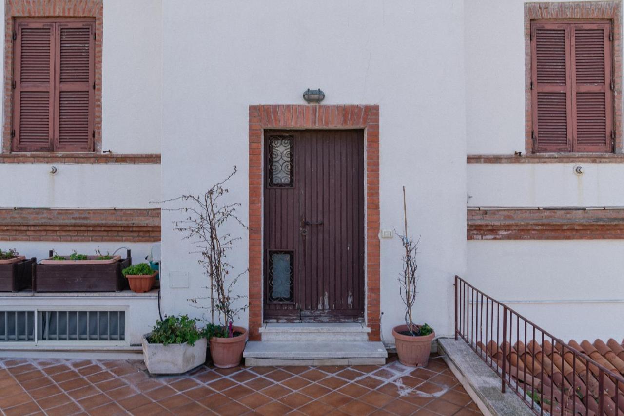 Be Your Home - Appartamento 4 Camere Sul Mare Scesa Al Mare Privata Santa Marinella Buitenkant foto