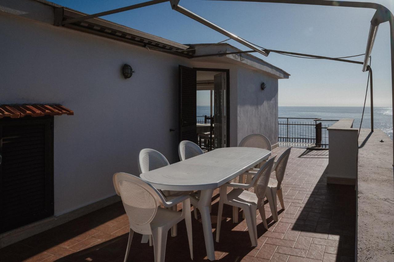 Be Your Home - Appartamento 4 Camere Sul Mare Scesa Al Mare Privata Santa Marinella Buitenkant foto